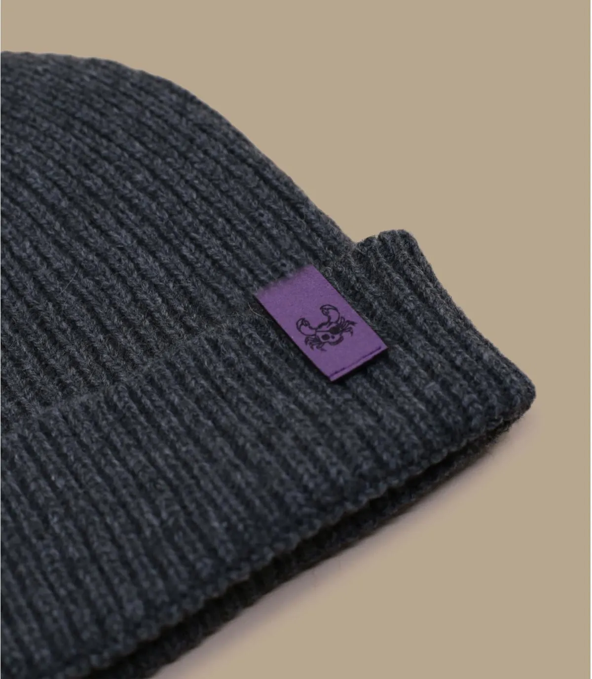 grijze hoed gemaakt in Frankrijk Bonnet Ocean Legend anthracite purple